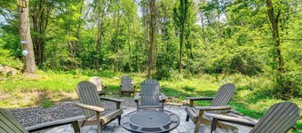 Modern Unadilla Retreat w/ Decks & Gas Grill!
