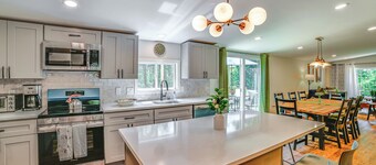 Modern Unadilla Retreat w/ Decks & Gas Grill!