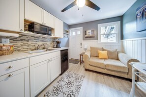 Apartment (1 Bedroom) | Interior