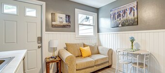 Charming Geneva Vacation Rental ~ 5 Mi to Lake!