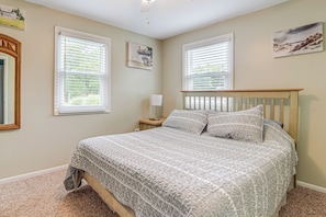 Apartment (1 Bedroom) | Interior - Charming Geneva Vacation Rental ~ 5 Mi to Lake! (Geneva)