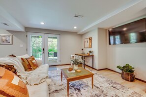 Interior - 10 Mi to Denver: Westminster Hideaway w/ Patio! (Westminster)