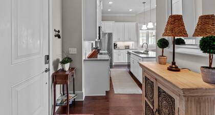 LinkedOUT #171- Condo in the heart of Wrightsville Beach with Ocean views!