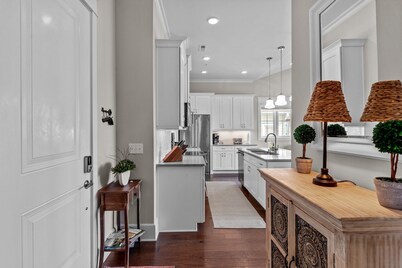 LinkedOUT #171- Condo in the heart of Wrightsville Beach with Ocean views!