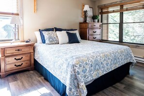 2 sovrum, internet och sängkläder