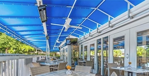 Outdoor dining - B-110 - Completely renovated first floor condo (Naples)