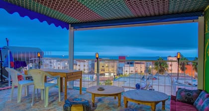 Dinosaur Surfside Haven cozy Beachfront!