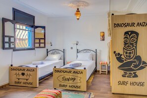 5 bedrooms, WiFi, bed sheets