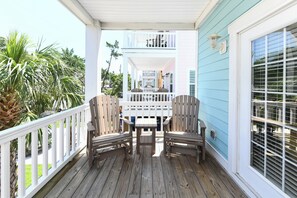 Property grounds - Walk to the Beach 5 BR Beach House with a Private Pool! I Choose You  (Surfside Beach)