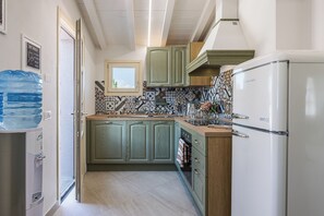 Villa, Hill View | Private kitchen | Fridge, oven, stovetop, dishwasher - Villacolle 1 Poggio a Caiano (Poggio a Caiano)