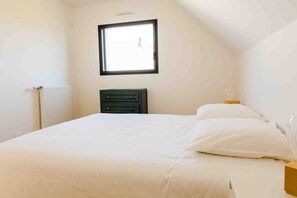 4 bedrooms, free WiFi