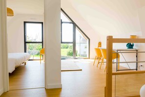 4 bedrooms, free WiFi