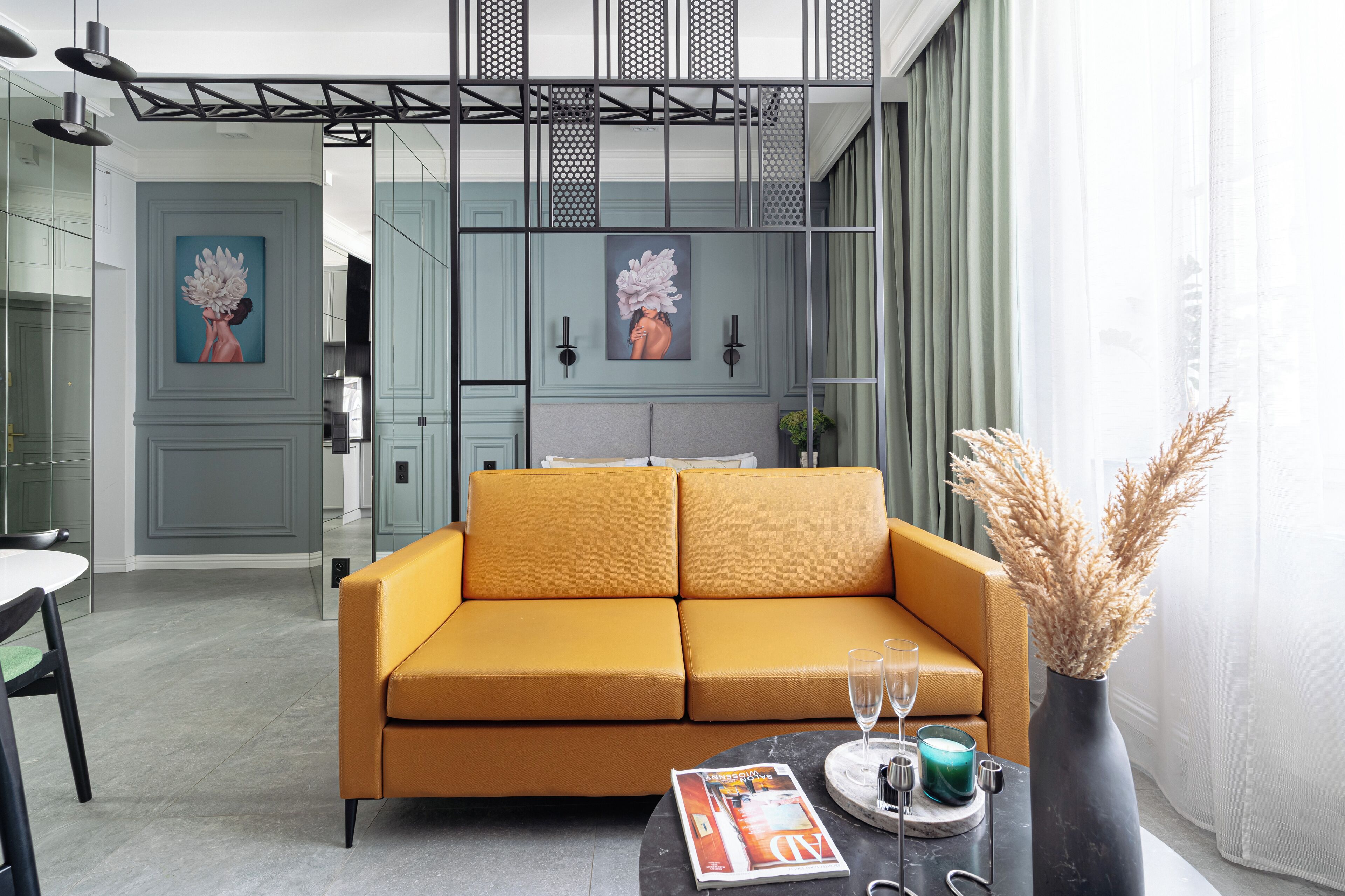 Deluxe Studio Suite | Living area | Flat-screen TV