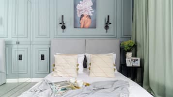 Deluxe Studio Suite | Soundproofing, iron/ironing board, free WiFi, bed sheets