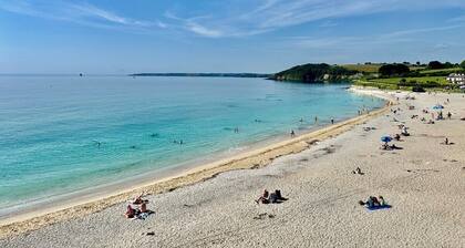 Stylish apartment private parking