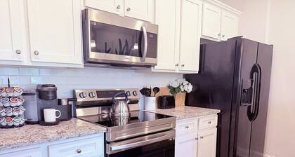 Feels Like Home! Columbia near Fort Jackson - Perfect for Families and Groups
