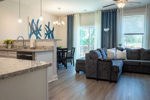 Feels Like Home! Columbia near Fort Jackson - Perfect for Families - Sleeps 6