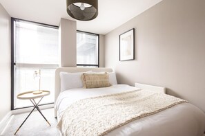 2 soverom, strykejern/-brett, wi-fi og sengetøy