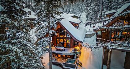 True Ski In/Out + Steps to Chair 3 + Hot Tub + Treehouse Magic + PS5