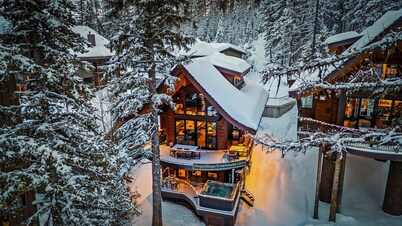 True Ski In/Out + Steps to Chair 3 + Hot Tub + Treehouse Magic + PS5