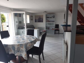 Dining - Maison Guilvinec à 1 min à Pied de la Plage (Guilvinec)