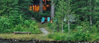 Sauk River Cabins • Hot Tub • Firepit