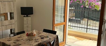 Apartment in quiet area 500mt from the sea, with all amenities