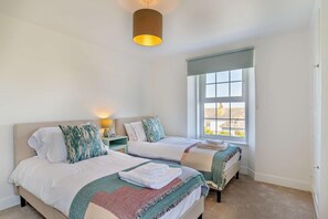 3 Schlafzimmer, kostenloses WLAN, Bettwäsche