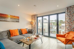 TV - 2 Bed in Woolacombe (oc-b29810) (Woolacombe)