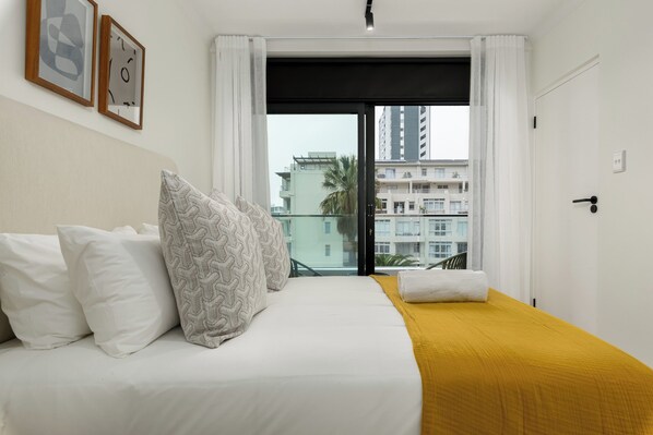 1 bedroom, in-room safe, iron/ironing board, WiFi - The Sage l One-Bed Designer Apartment l Ocean View (Cape Town)