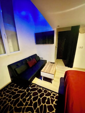 1 chambre, Wi-Fi gratuit, draps fournis