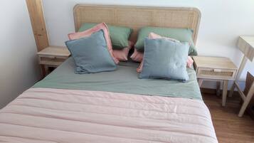 House | 1 bedroom, free WiFi, bed sheets