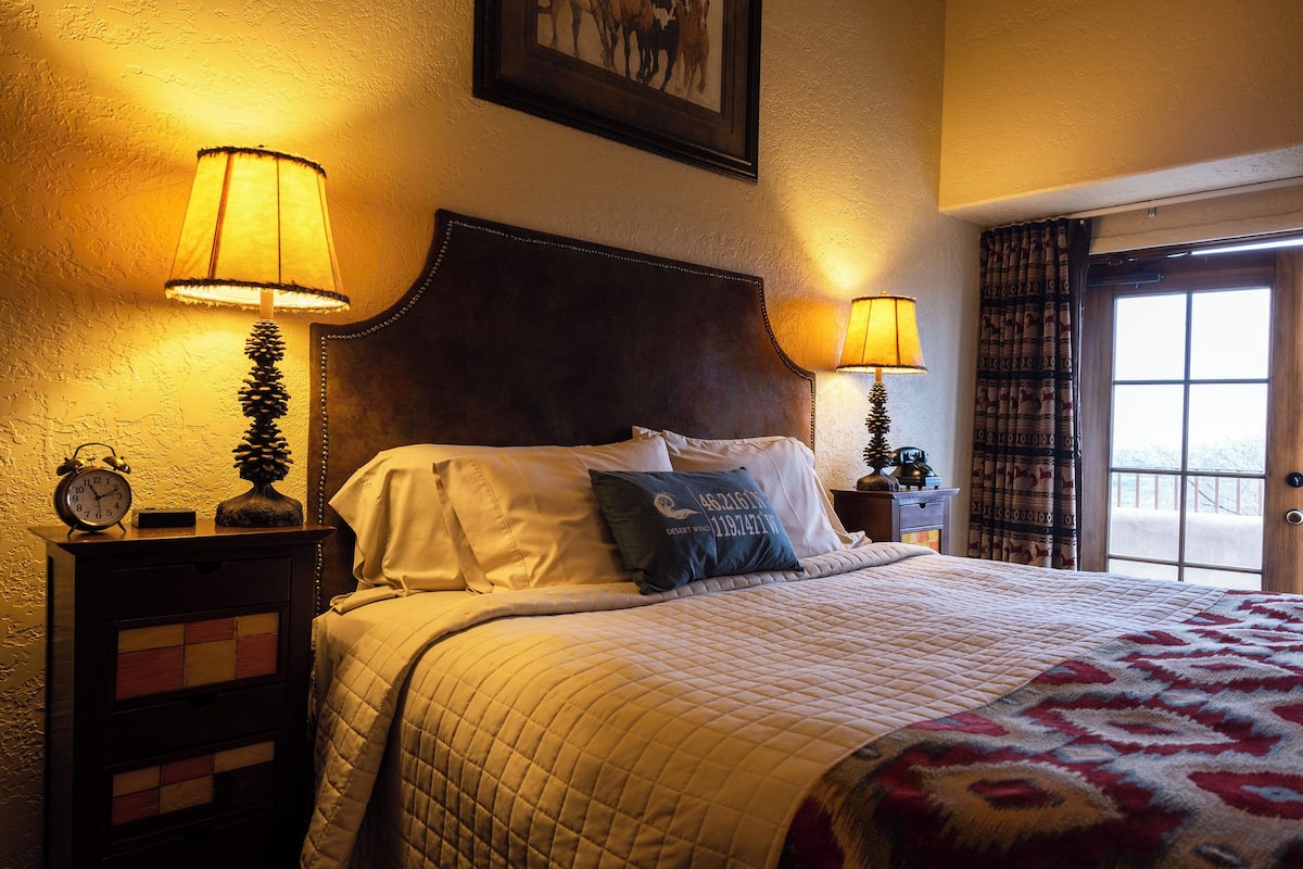 Deluxe Suite, Balcony, Valley View | 1 bedroom, iron/ironing board, free WiFi