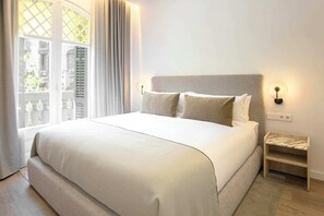 4 chambres, bureau, fer et planche à repasser, accès au Wi-Fi (inclus)
