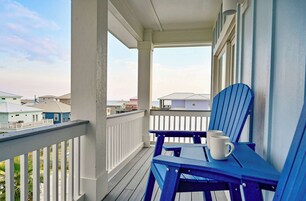 House, Multiple Beds, Pool Access, Beach View (Beachview Villa) | Property grounds