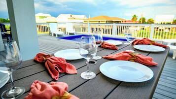 House, Multiple Beds, Pool Access, Beach View (Beachview Villa) | Outdoor dining