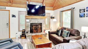 House (4 Bedrooms) | Property amenity