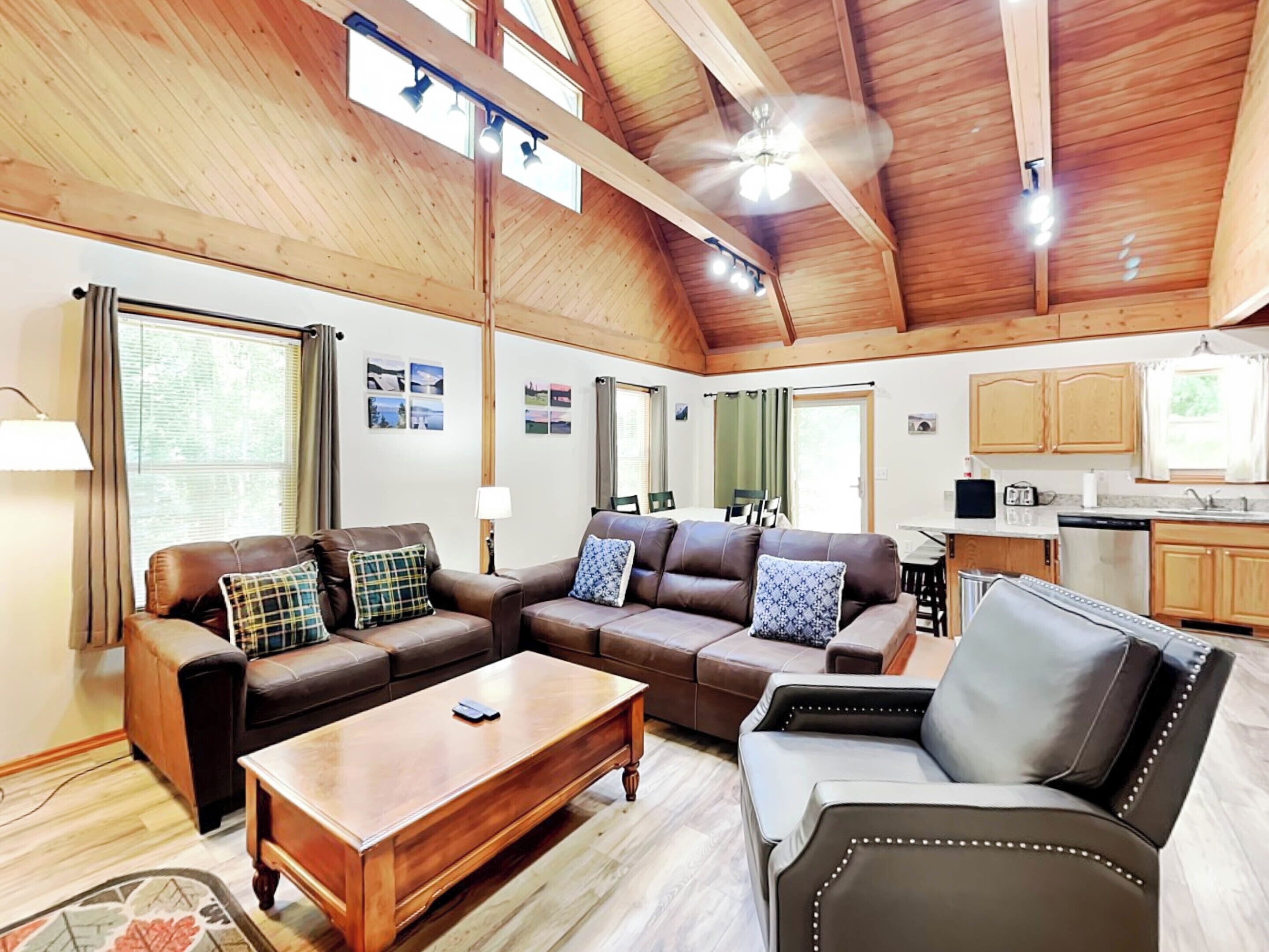 House (4 Bedrooms) | Property amenity