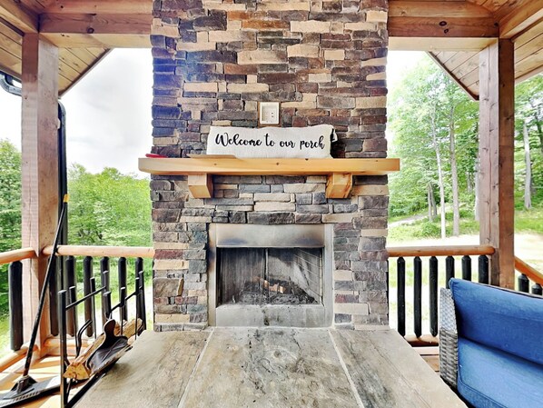 Property amenity - Sunset Bluff by Taylor Made Deep Creek (McHenry)