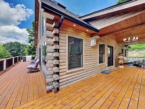 Property amenity - Sunset Bluff by Taylor Made Deep Creek (McHenry)