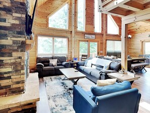 Property amenity - Sunset Bluff by Taylor Made Deep Creek (McHenry)