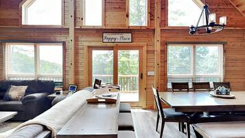 House (5 Bedrooms) | Property amenity