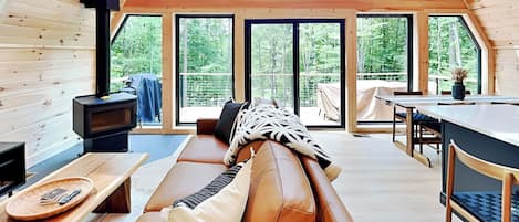 House (4 Bedrooms) | Property amenity