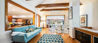 3-bedroom house with AC and WiFi within walking distance of The Big House!