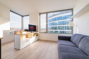TV, stereo - MyMozart City Center Residence: Sapphire Sky Suite (Prague)