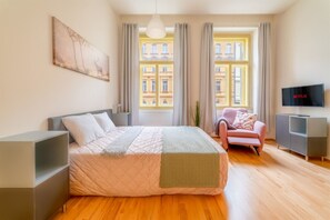 WiFi, bed sheets - Urban City Center Deer Suite (Prague)