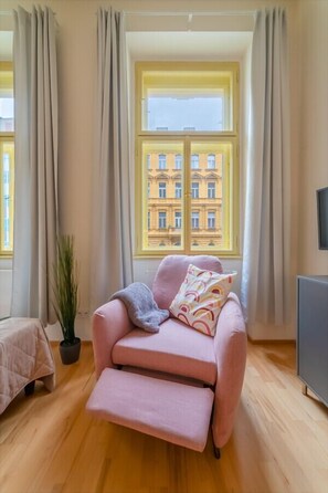 TV - Urban City Center Deer Suite (Prague)