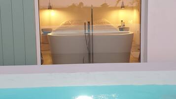 Superior Cottage, 1 Bedroom, Private Pool, Beachside | Free WiFi, bed sheets