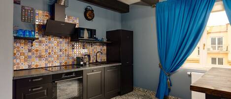 Fridge, microwave, oven, dishwasher