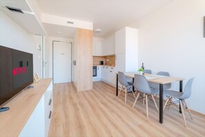 Dining - MyMozart City Center Residence: Misty Suite (Prague)